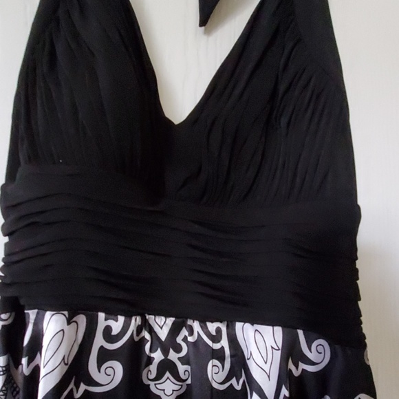 Alesia high low halter dress - Picture 3 of 5